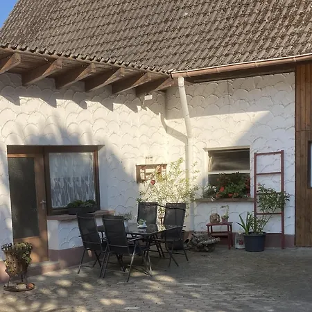 Geraeumige In Ruhiger Lage, Perfekt Zum Entspannen *